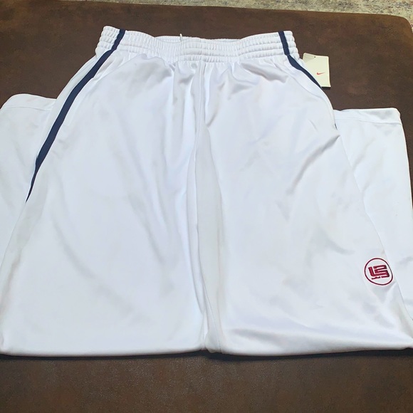 Nike Size LG Lebron relaxed sweatpants. - Picture 1 of 9